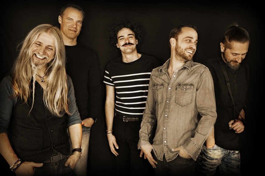 Five piece rock band lazuli press shot